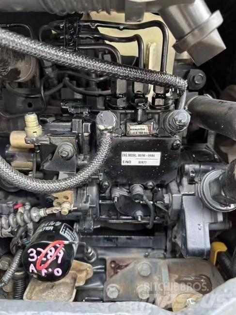 Komatsu PC 20 Mini bagri <7t