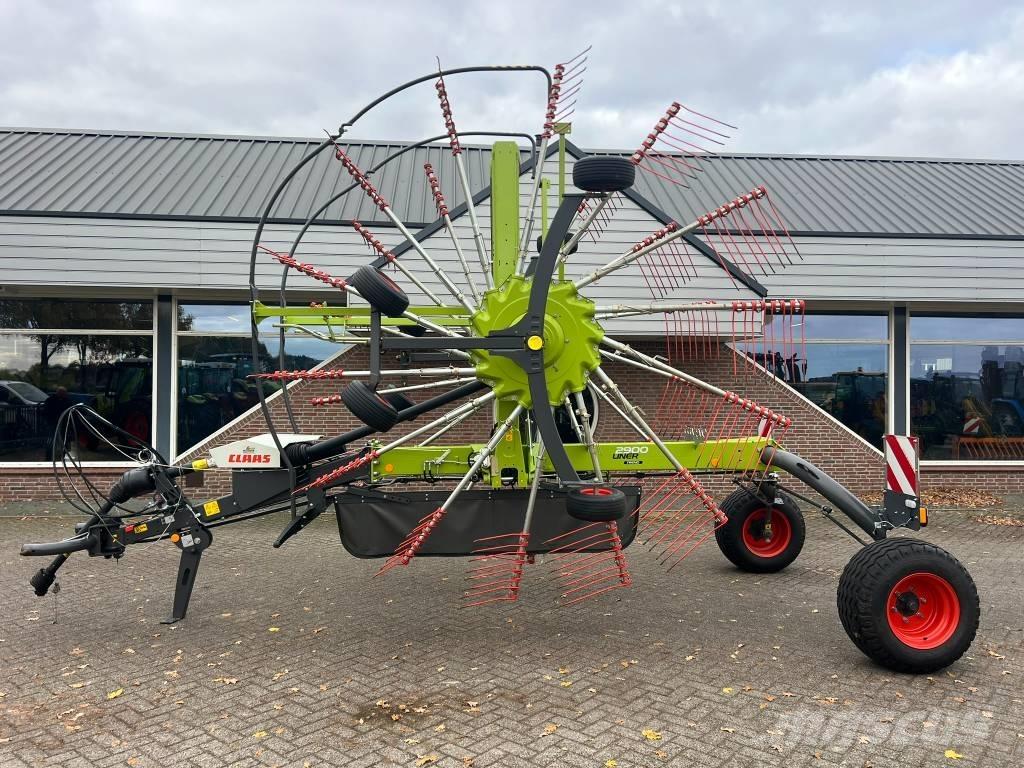 CLAAS Liner 2900 Zgrabljalniki