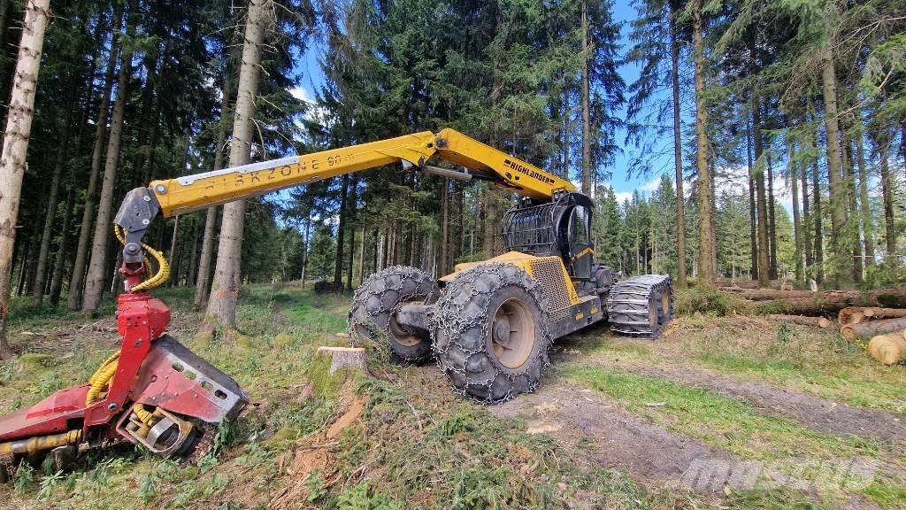 Konrad Highlander Harvesterji