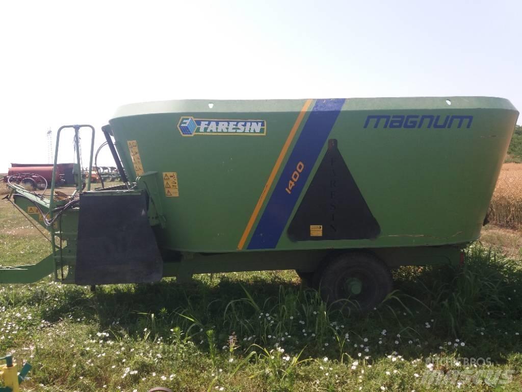 Faresin TMR-V-D 1400 Mešalne hranilnice