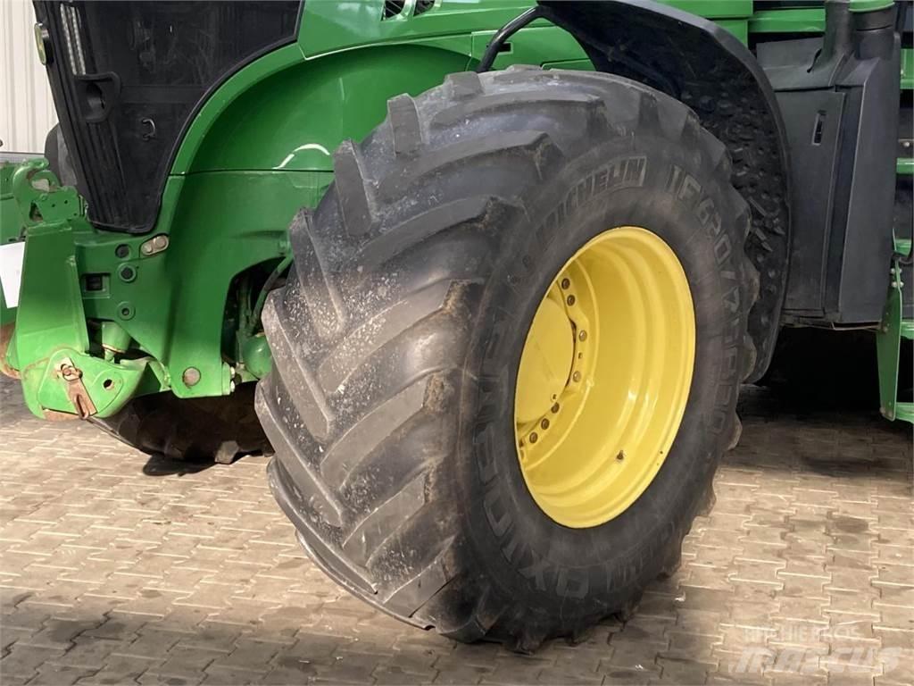 John Deere 7260R Traktorji
