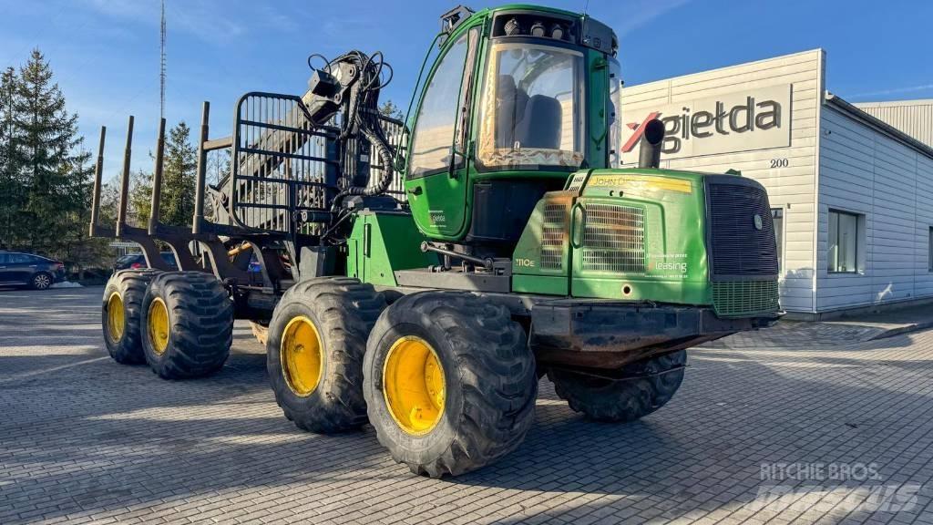 John Deere 1110 E Forwarderji