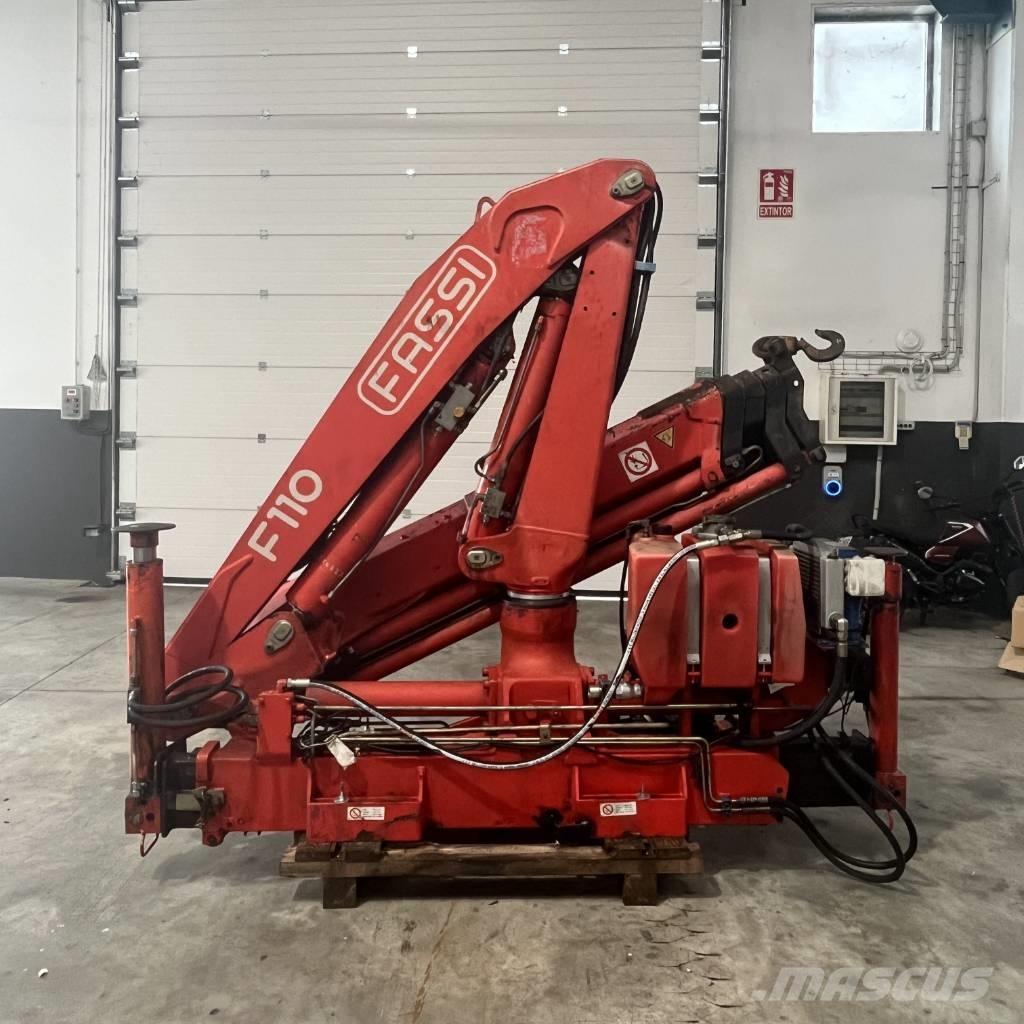 Fassi 110A.24 Druga dvigala/žerjavi