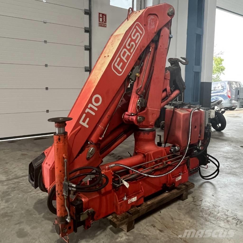 Fassi 110A.24 Druga dvigala/žerjavi