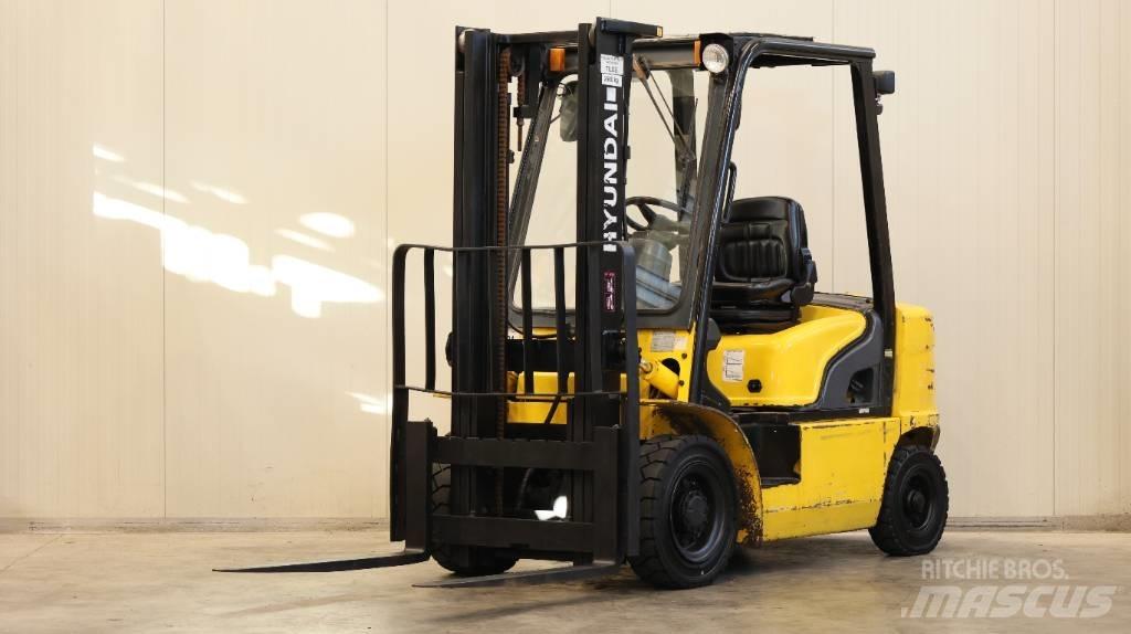 Hyundai 25 D-7 E Dizelski viličarji