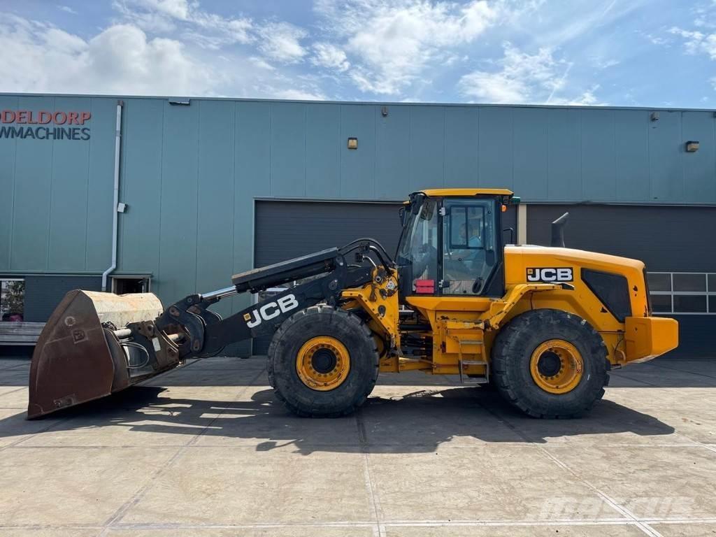 JCB 457 Kolesni nakladalci
