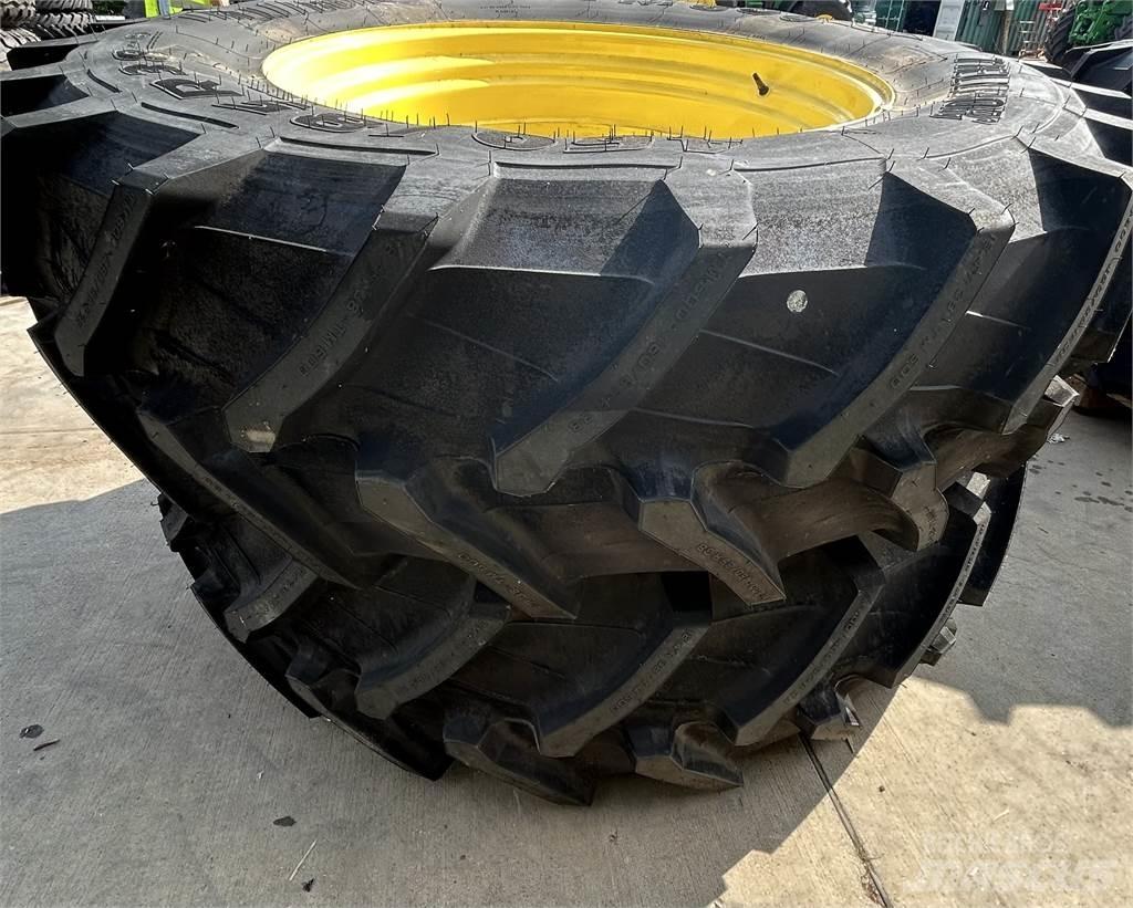  420/85R24 Gume, kolesa in platišča