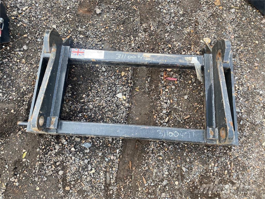  ADAPTOR PLATE Kmetijski teleskopski nakladalci