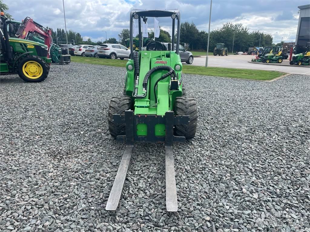 Avant AV 755I Kolesni nakladalci