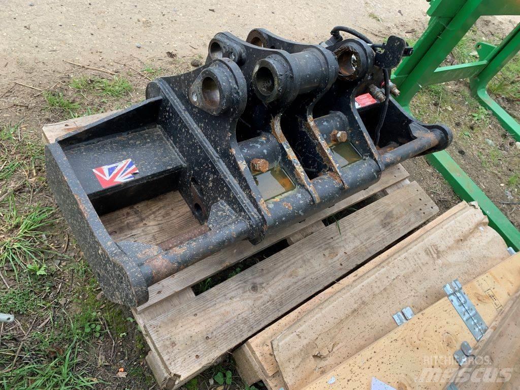 Cherry HEADSTOCK Kmetijski teleskopski nakladalci