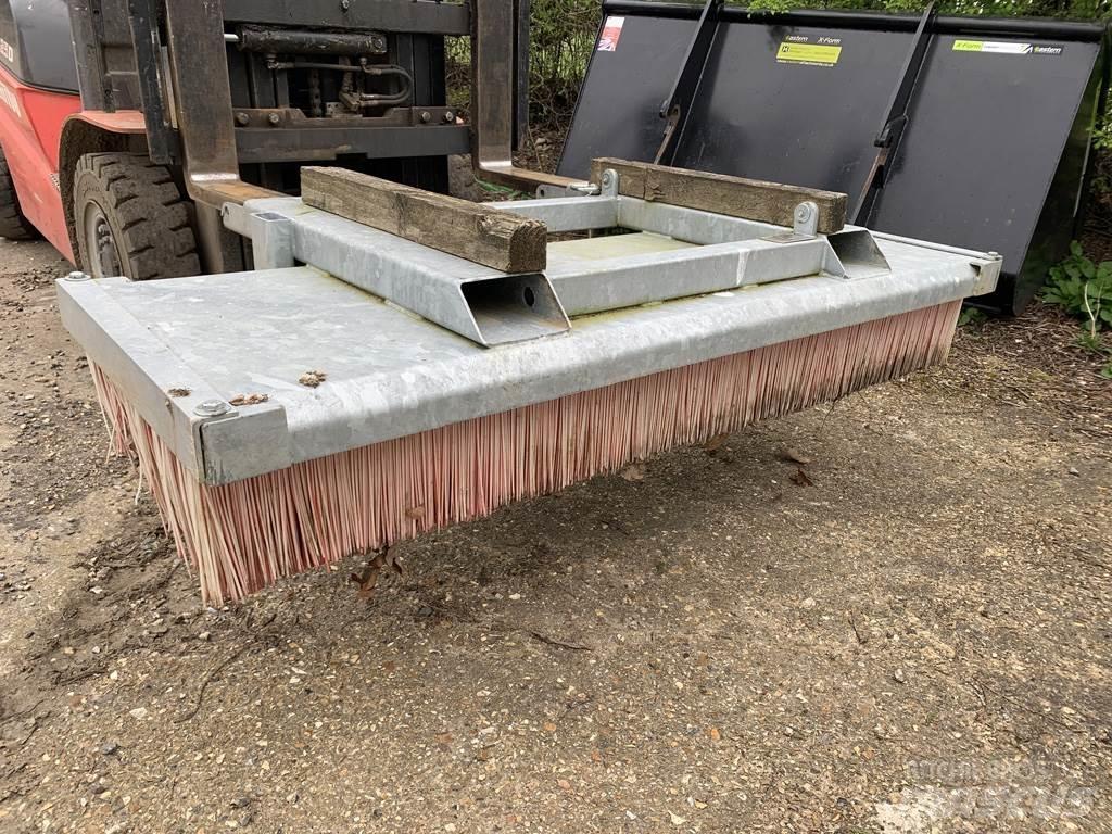 Jacobsen 6FT YARD Drugi kmetijski stroji