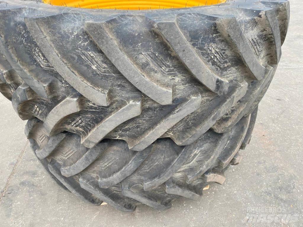 JCB WHEELS Gume, kolesa in platišča