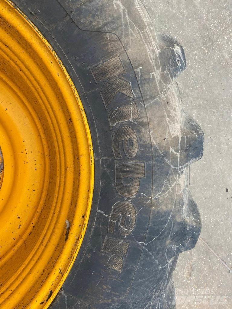 JCB WHEELS Gume, kolesa in platišča
