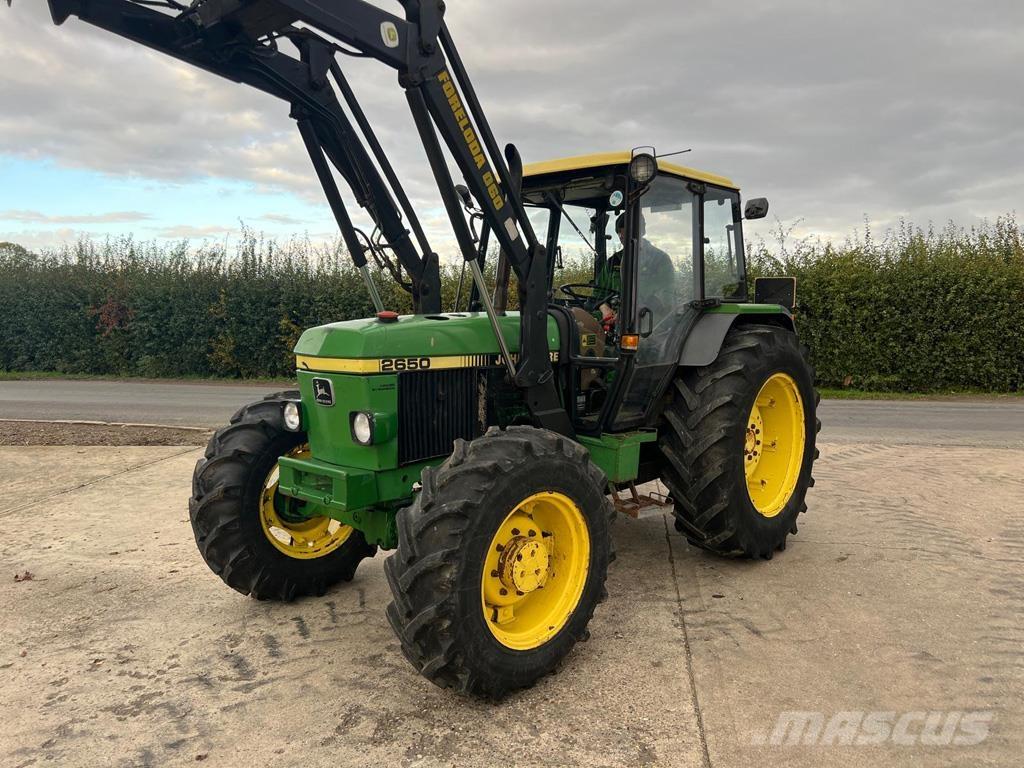 John Deere 2650 Traktorji