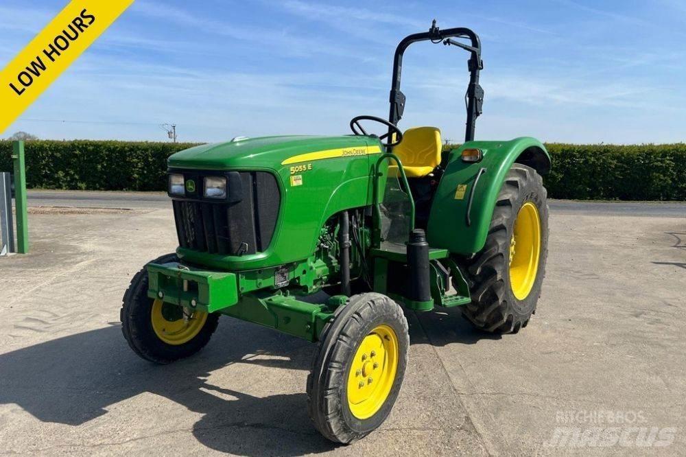 John Deere 5055E Traktorji