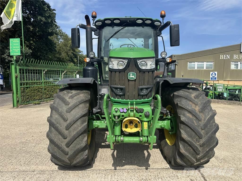 John Deere 6215R Traktorji