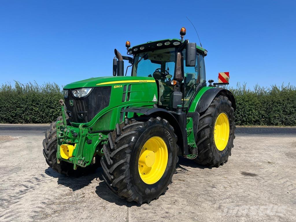 John Deere 6250R Traktorji