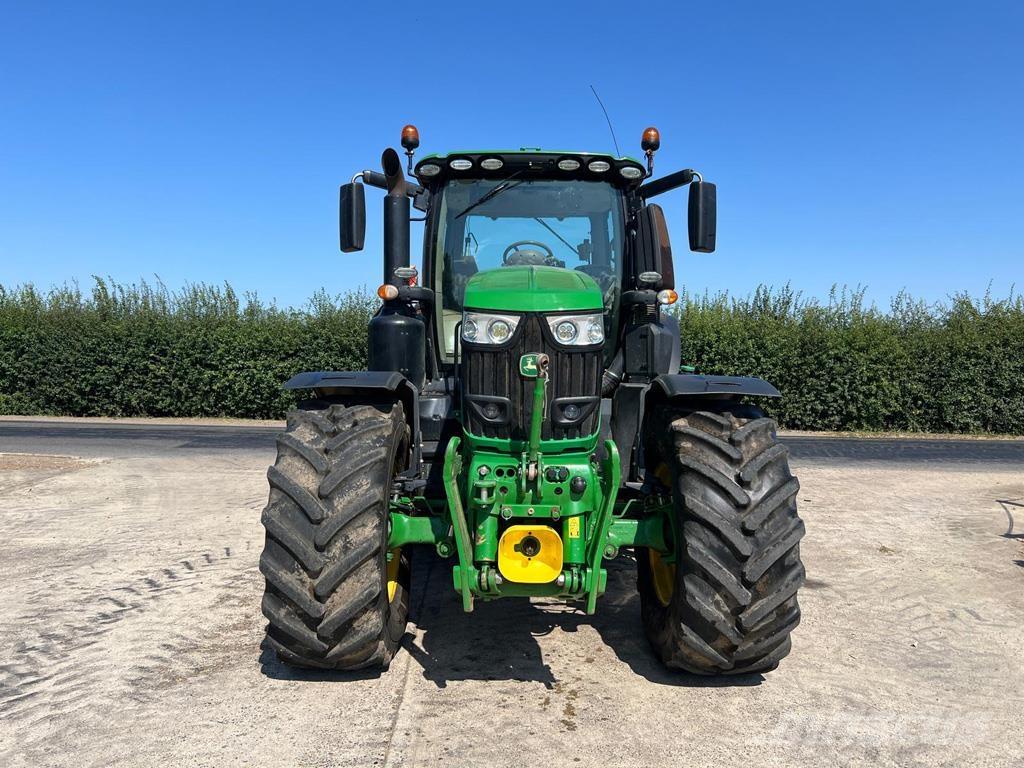 John Deere 6250R Traktorji