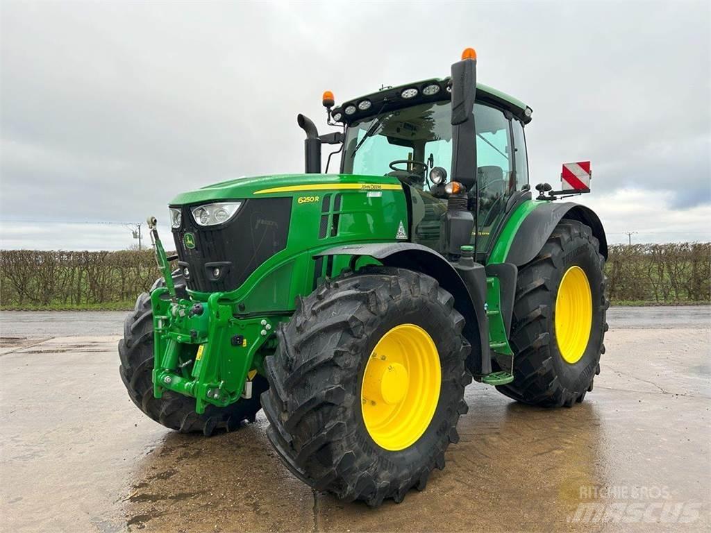 John Deere 6250R Traktorji