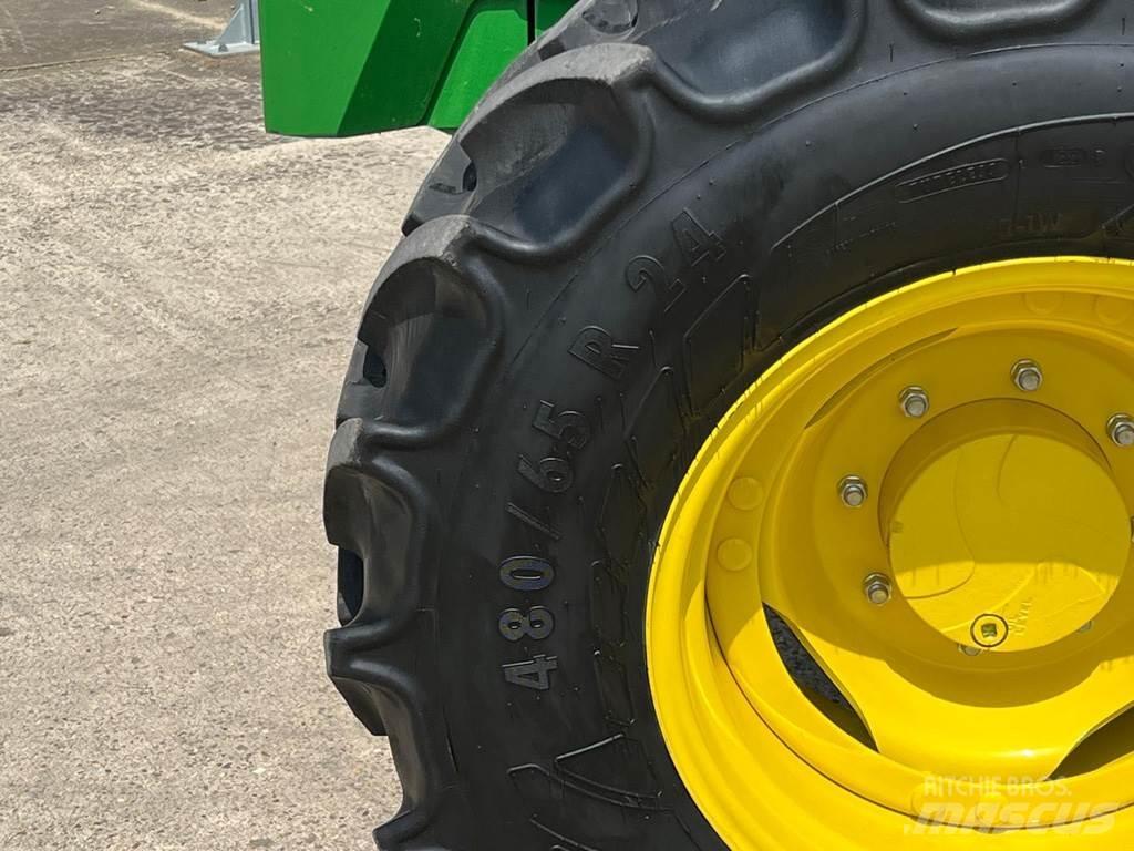 John Deere 6R120 Traktorji
