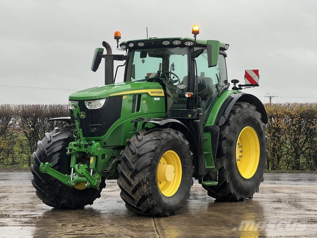 John Deere 6R215 Traktorji
