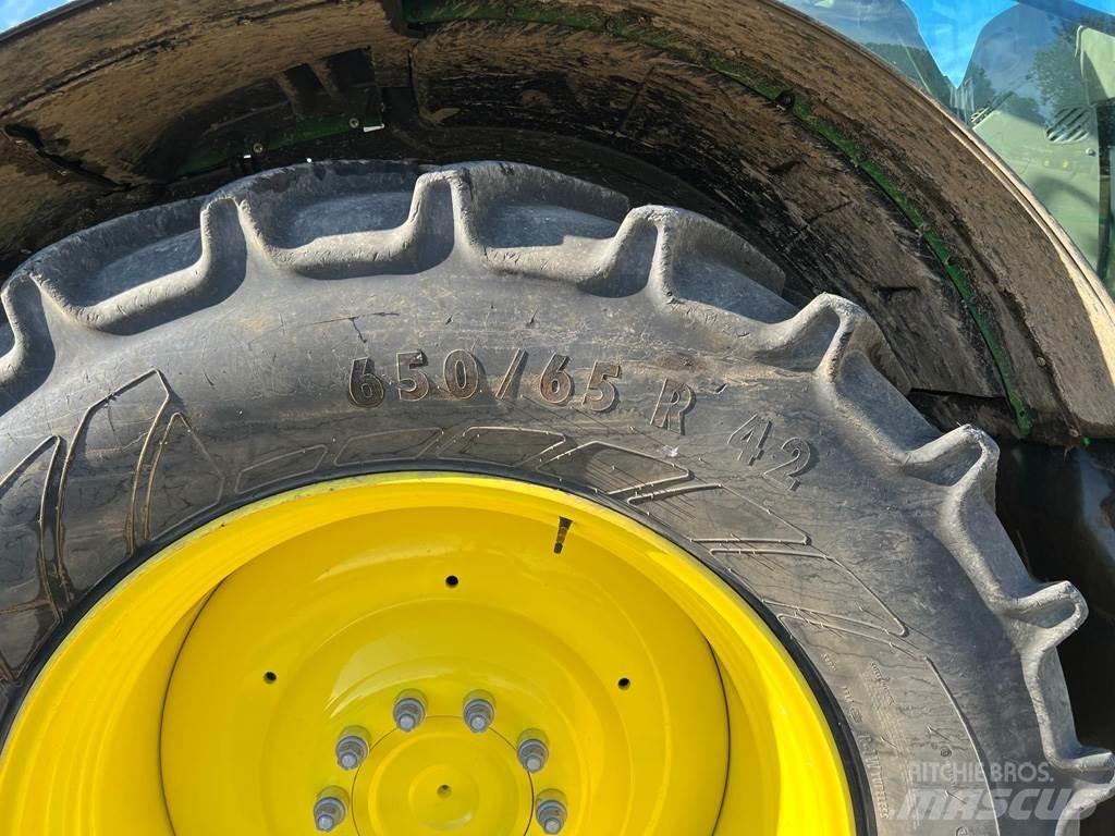 John Deere 6R215 Traktorji