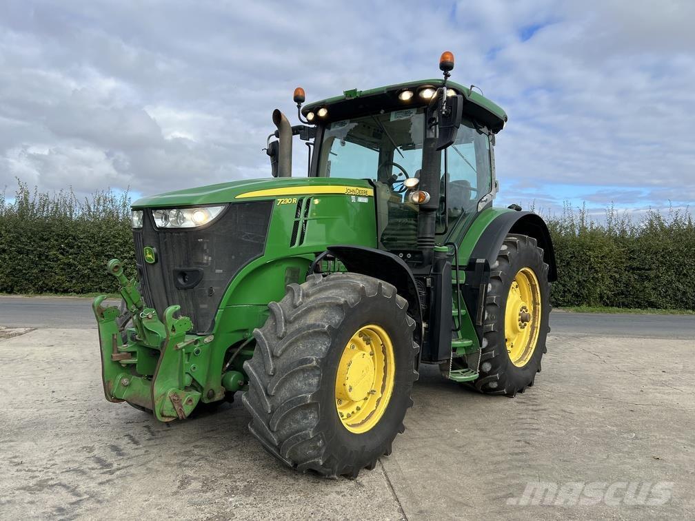 John Deere 7230R Traktorji