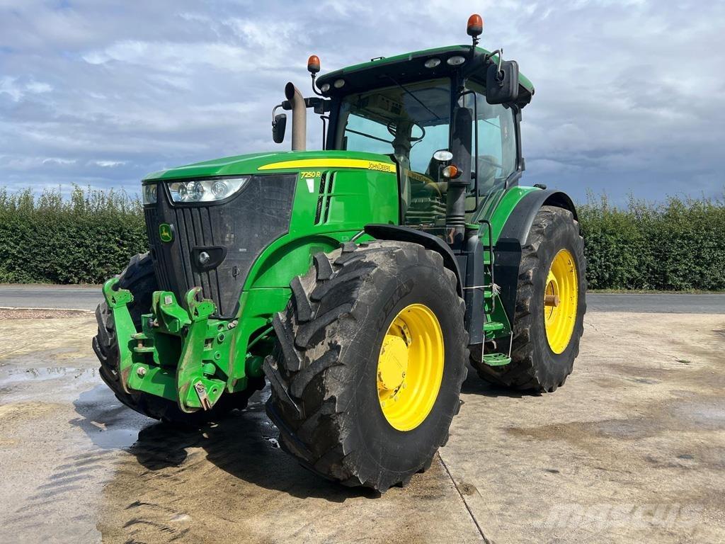 John Deere 7250R Traktorji