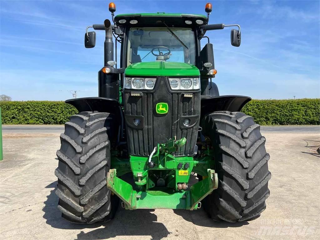 John Deere 7310R Traktorji