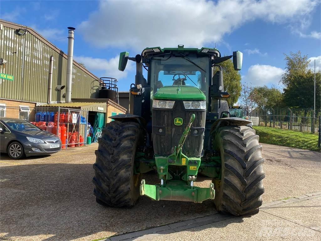 John Deere 7R310 Traktorji