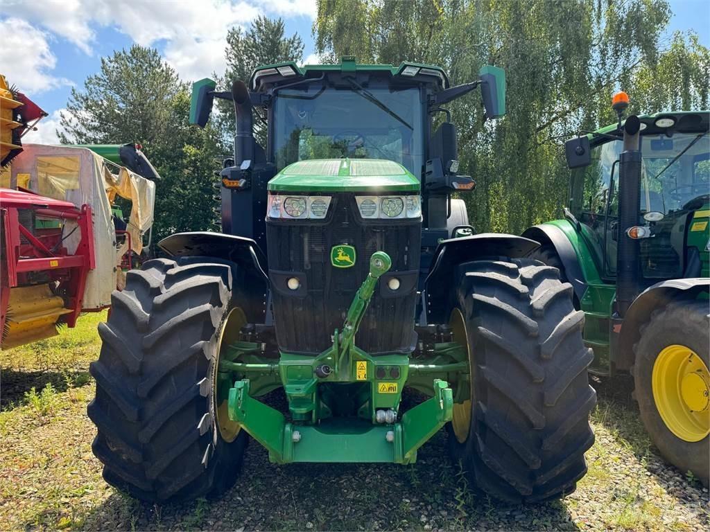 John Deere 7R330 Traktorji