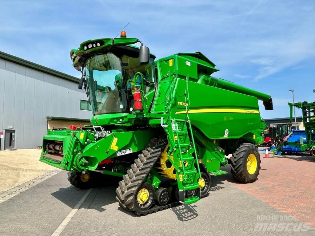 John Deere T670 Kombajni