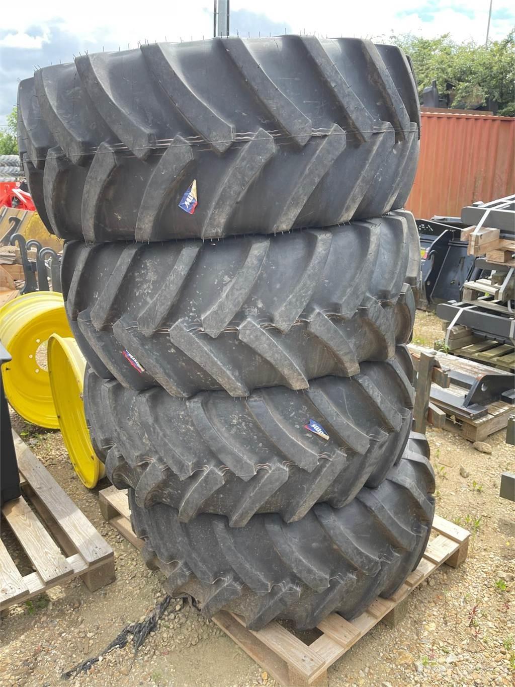 John Deere TYRES Kmetijstvo - drugo