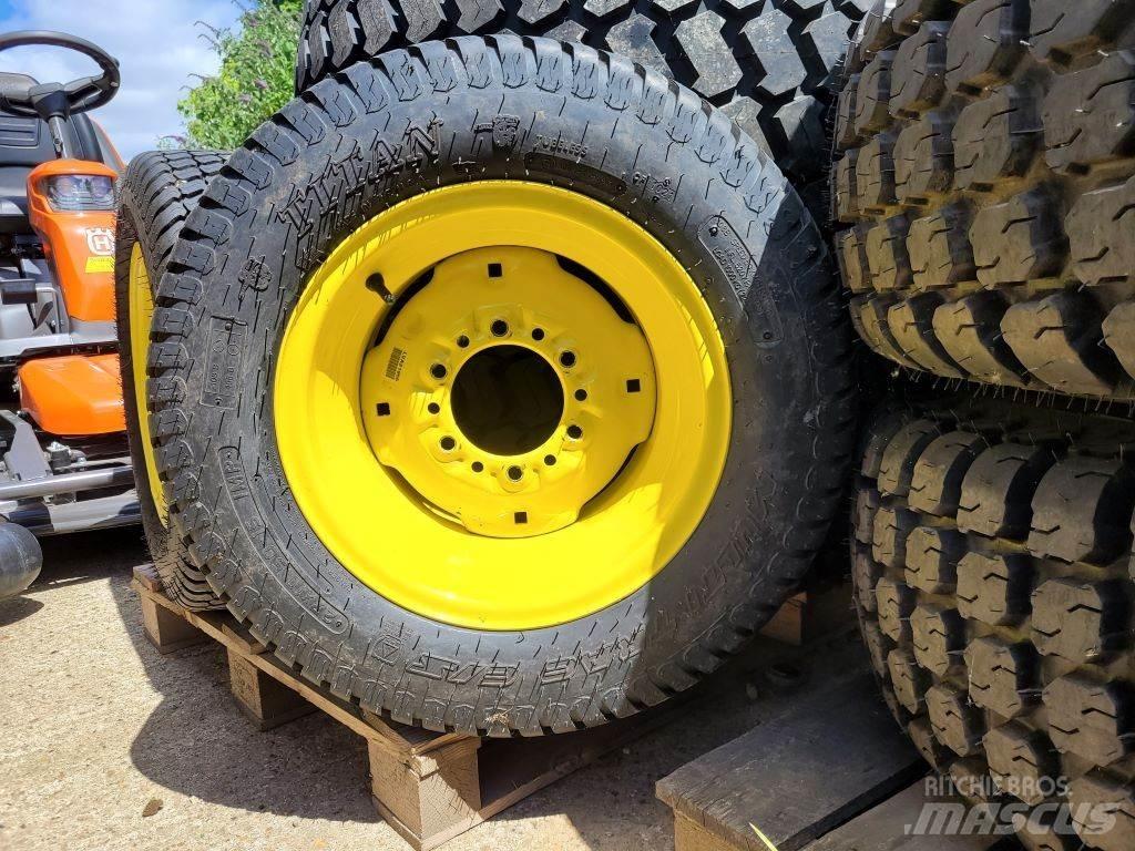 John Deere WHEELS Manjši traktorji