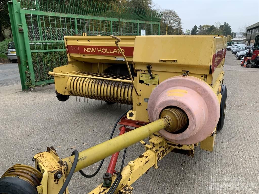 New Holland 945 Balirke (okrogle bale)