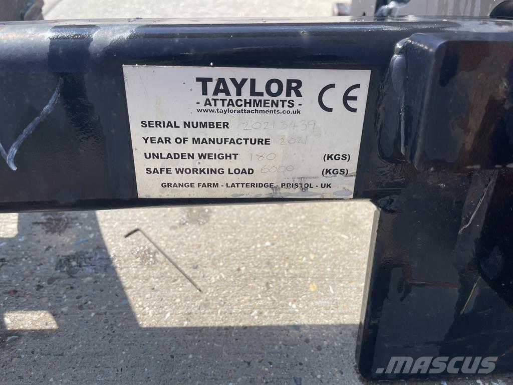 Taylor HEADSTOCK Kmetijski teleskopski nakladalci