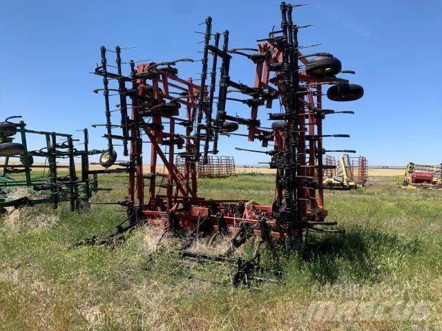 Case IH 5850 Travniške brane