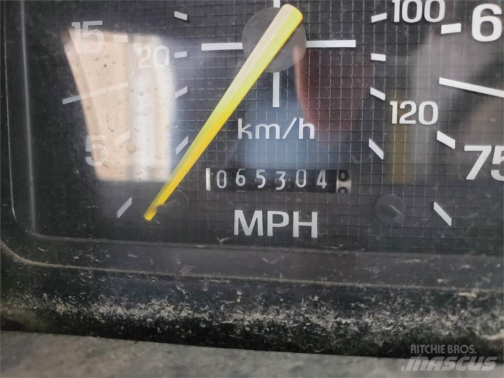 Ford F800 Drugi tovornjaki