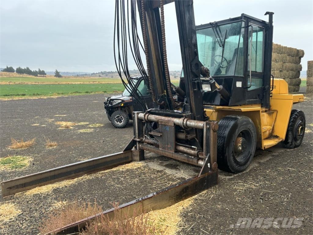 Hyster H210XL Prijemala za bale