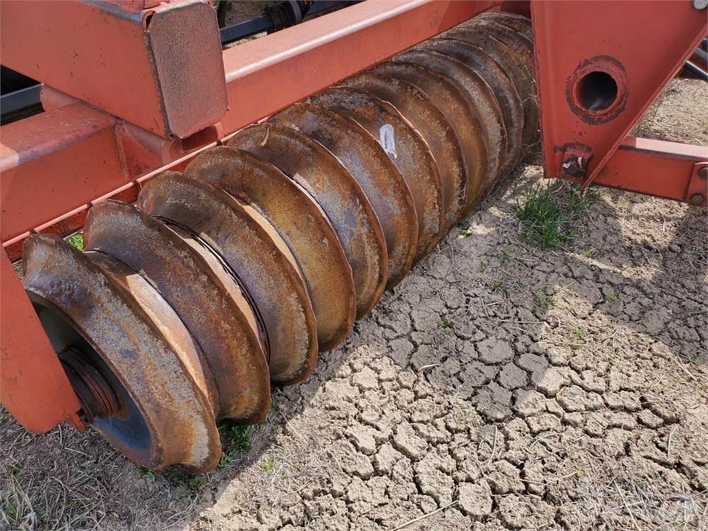 Kewanee 1500 Travniške brane