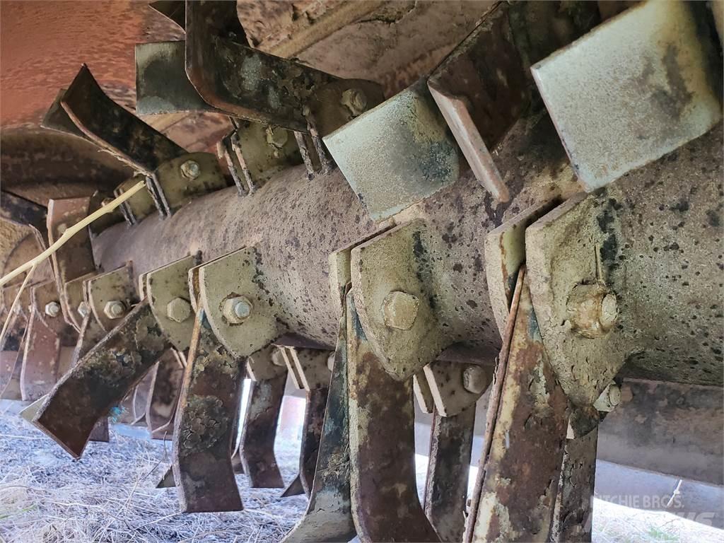 Rhino RC15 Medvrstni kultivatorji