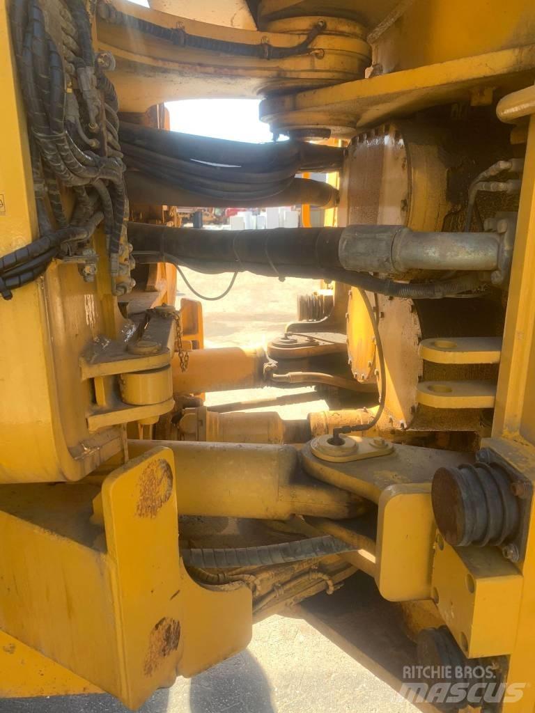 Volvo L330C Kolesni nakladalci