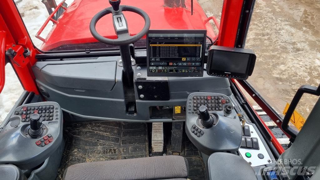 Komatsu 895 Forwarderji