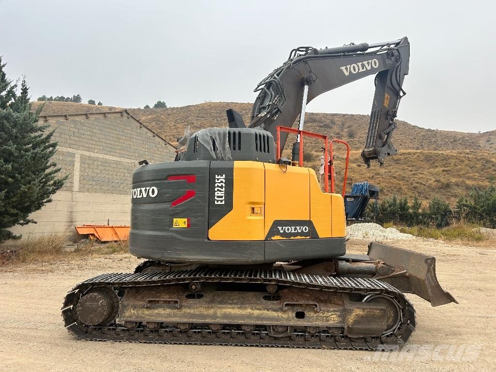 Volvo ECR 235 E Bagri goseničarji