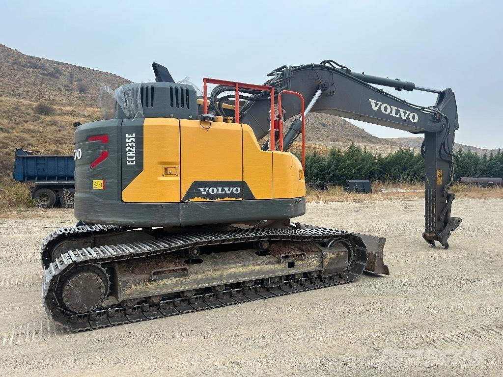 Volvo ECR 235 E Bagri goseničarji