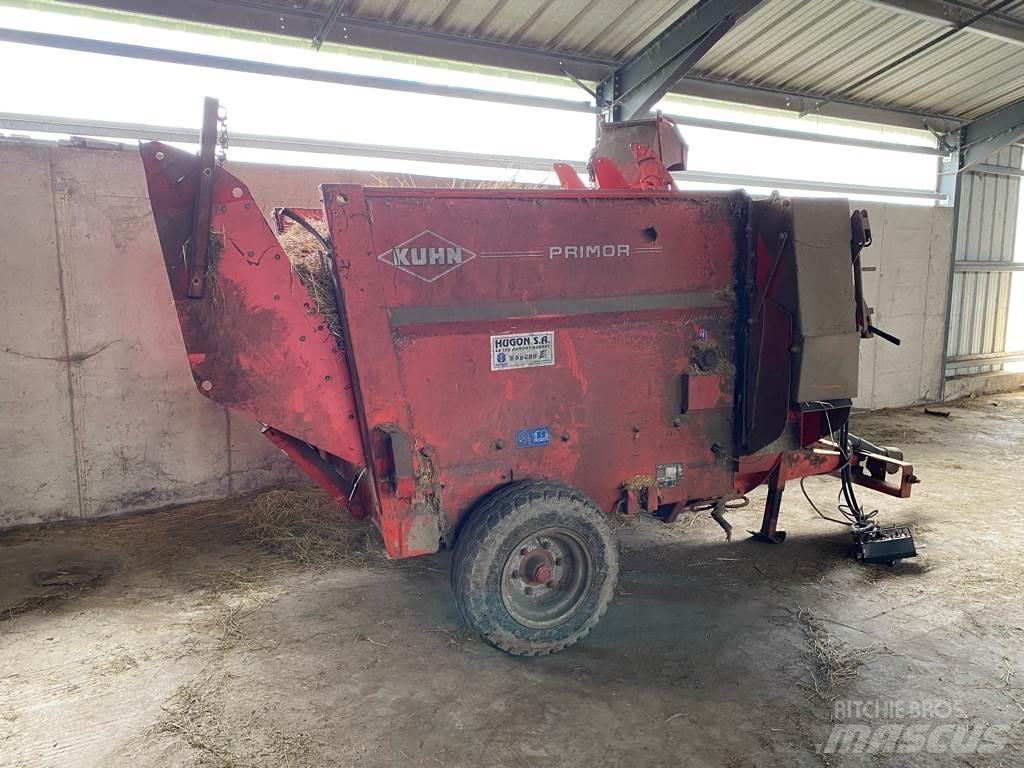 Kuhn Primor 3560 Oprema za razkladanje silosa