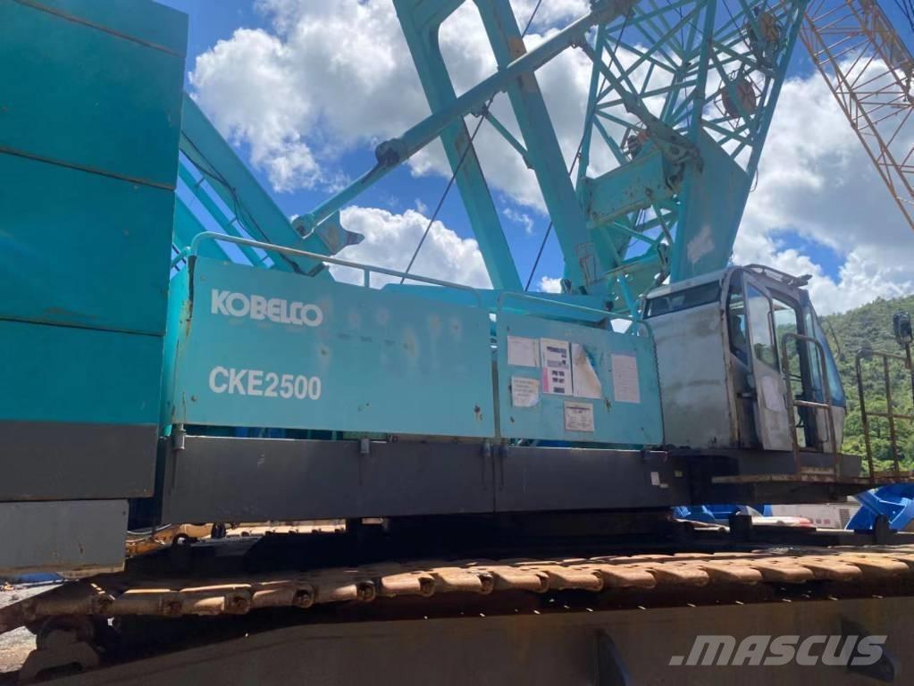 Kobelco CKE 2500 Dvigala na gosenicah