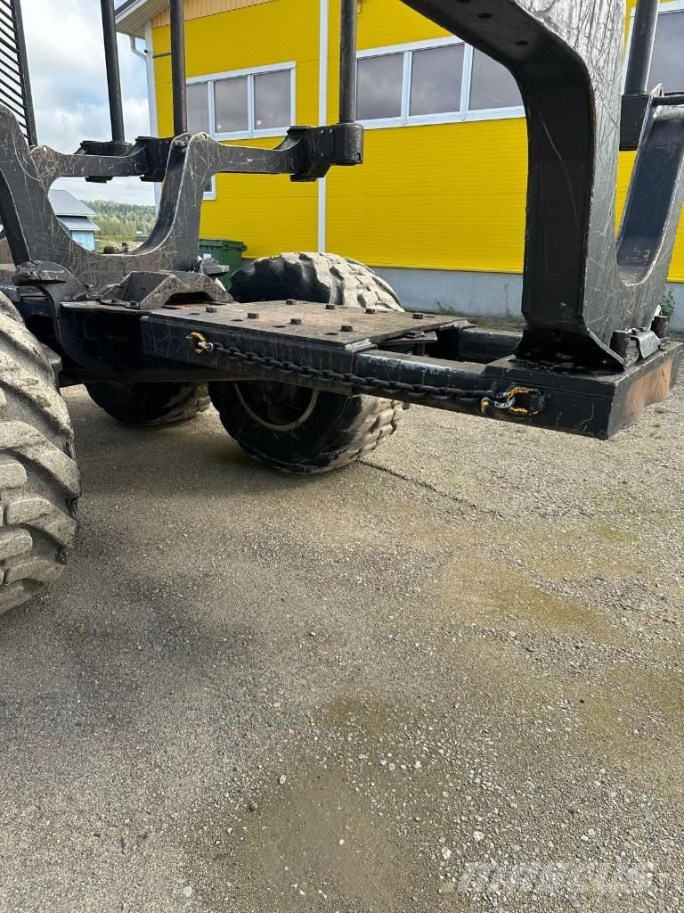 Komatsu 875 Forwarderji