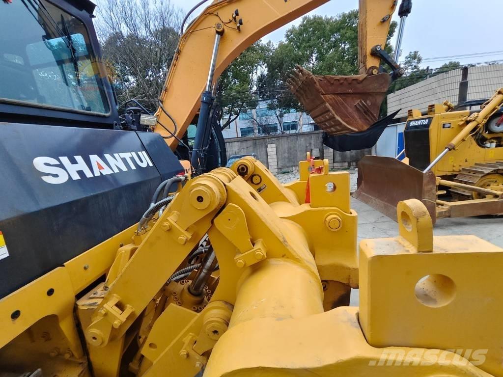Shantui SD 22 Buldožerji goseničarji