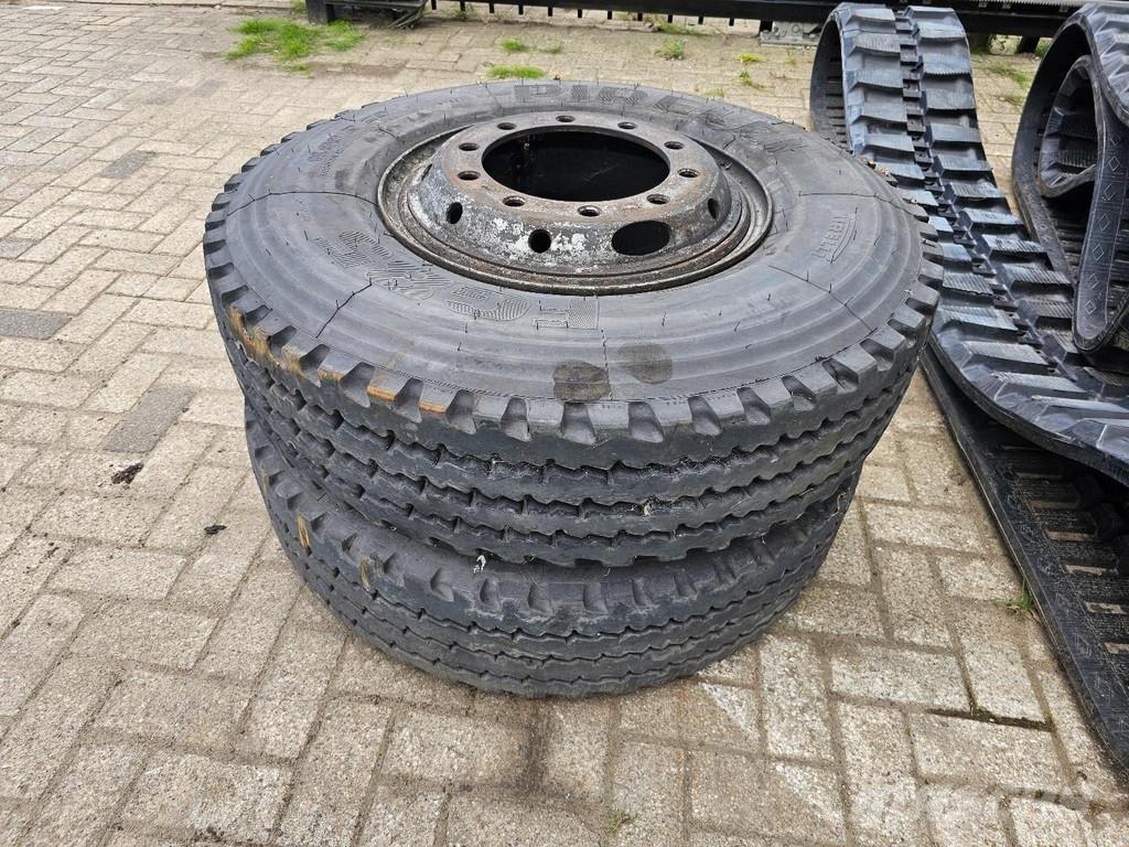 Liebherr A914 Bagri na kolesih